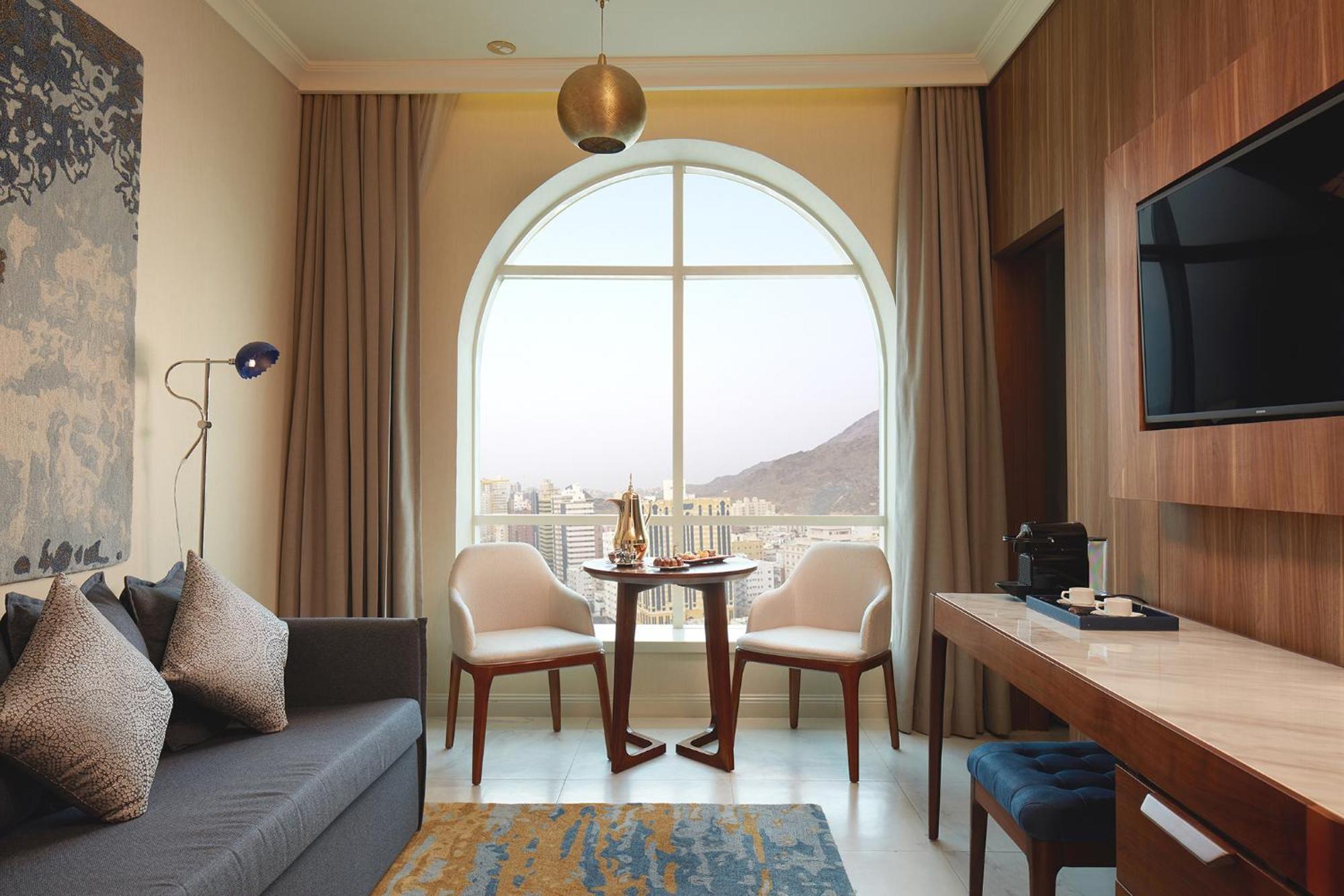 Tilal Jabal Al Kabah Hotel Meca Exterior foto A room at the hotel